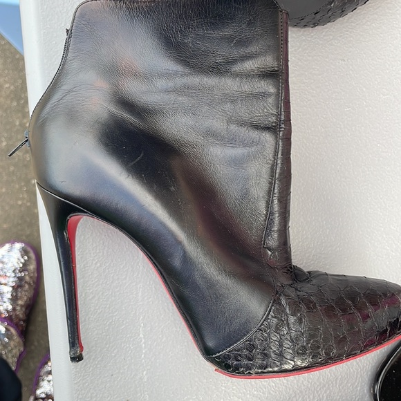 Authentic Red Bottoms booties with reptile tip - Picture 2 of 12